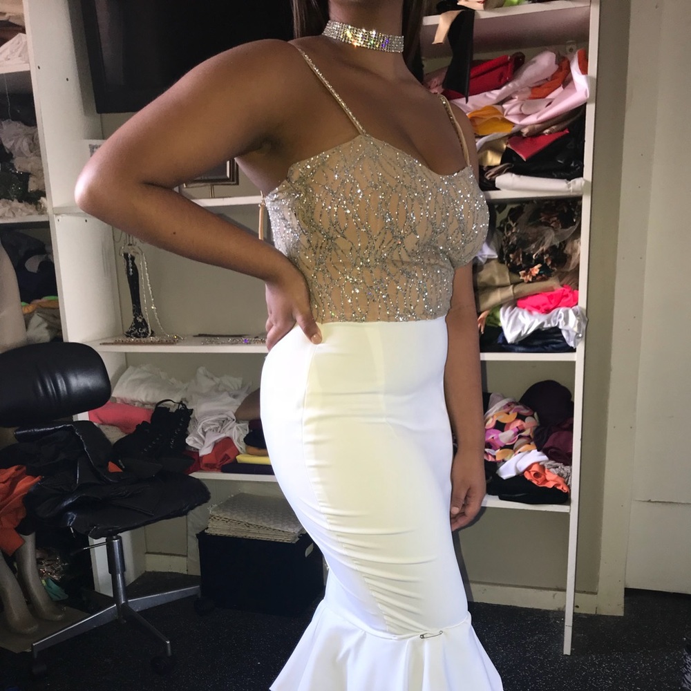 Elegant Prom/Pageant Gown